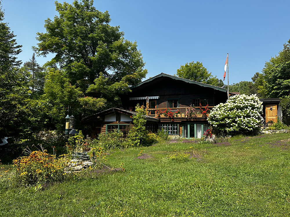 Cedarwood Lodge